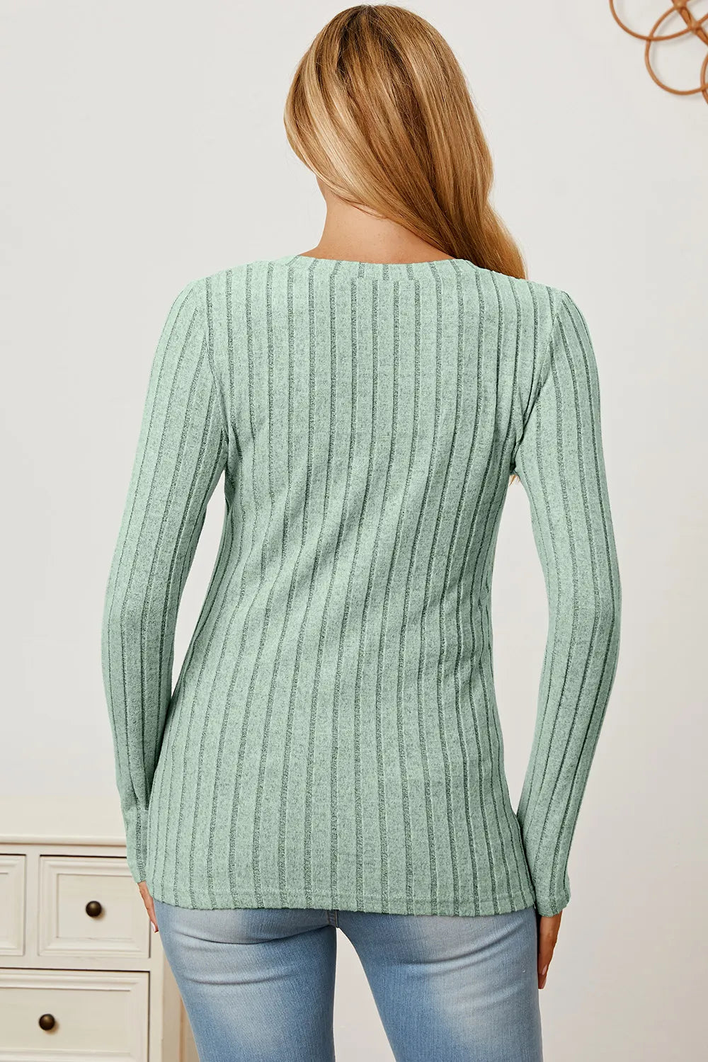8f305ab6-9ecd-45e7-aa05-4f3b3c3d4841-Max
